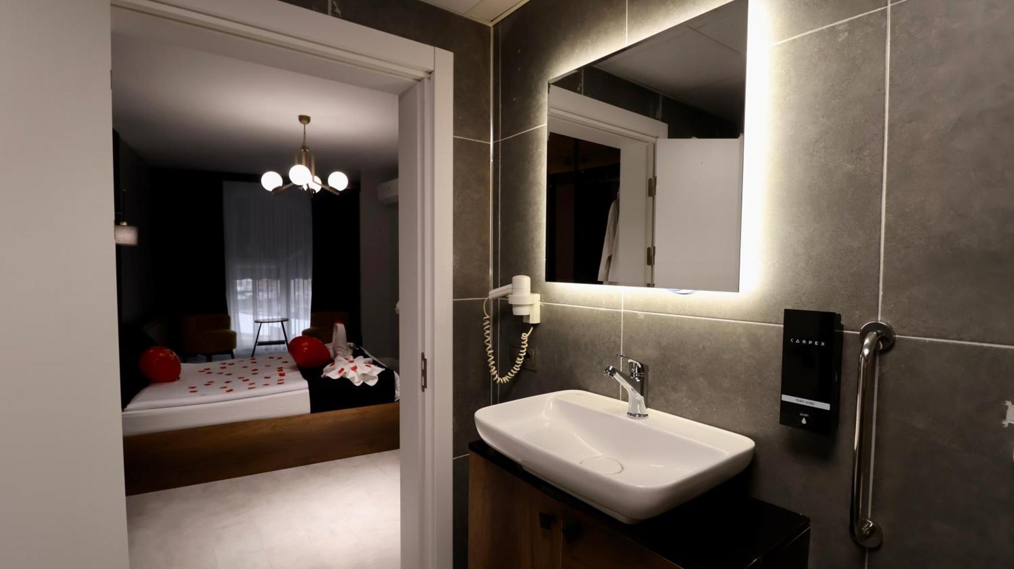 Isbilir Hotel Невшехир Экстерьер фото